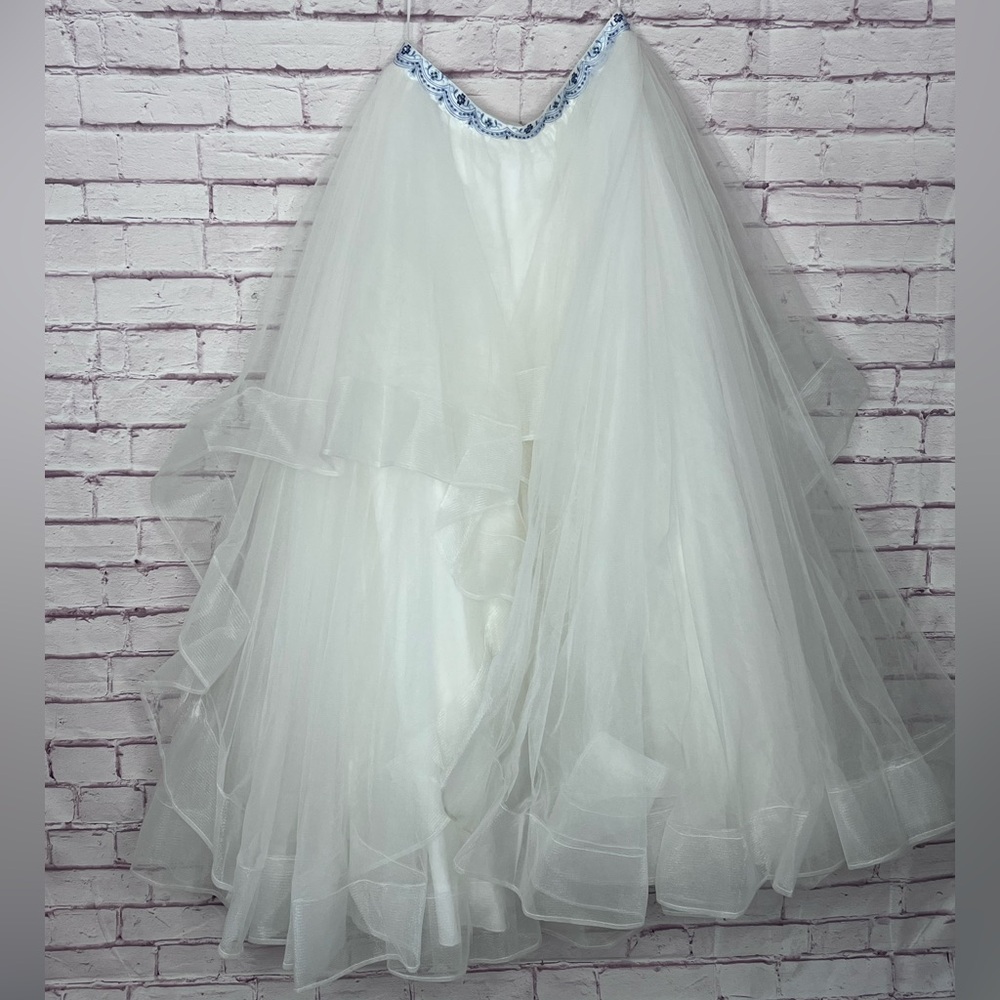 Alyce Paris Horsehair Trim Oversize Tulle Skirt with Embroidered Waist Size 14